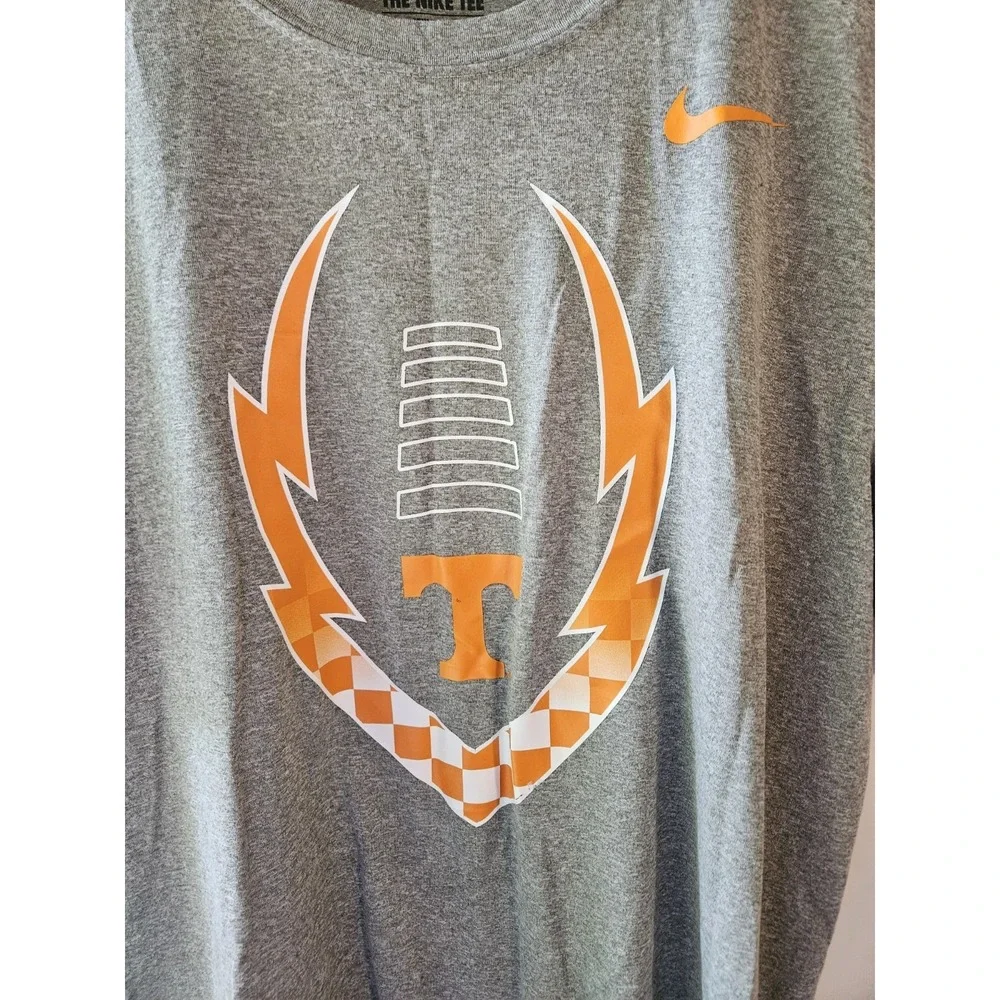 Nike Dri-FIT Tennessee Volunteers T Shirt Mens‎ Medium Gray UT Football Athletic